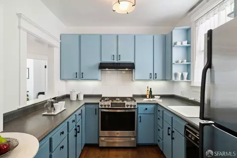 Kitchen - 280 Andover St, San Francisco, CA 94110 photo 3 of 3