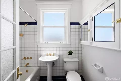 Bath - 280 Andover St, San Francisco, CA 94110 photo 3 of 3
