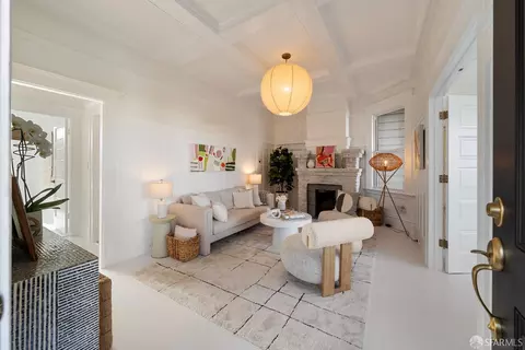 137 Edna St, San Francisco, CA 94112 photo 2