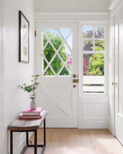 Entry Way - 19 Jordan Ave, San Francisco, CA 94118 photo 3 of 7