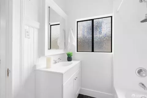 Bath - 268 9th Ave, San Francisco, CA 94118 photo 2 of 2