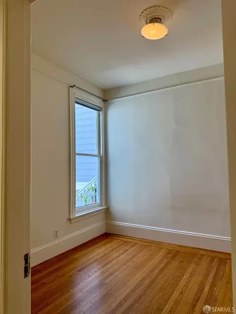 Bedroom - 3543 24th St, San Francisco, CA 94110 photo 3 of 5