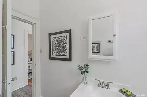 Bath - 99 Manchester St, San Francisco, CA 94110 photo 1 of 2