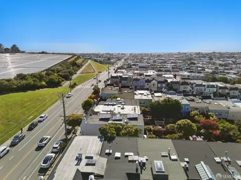 View/Area - 1722 Ortega St, San Francisco, CA 94122 photo 6 of 9