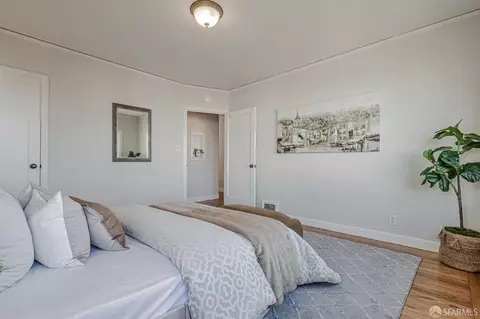 Bedroom - 1722 Ortega St, San Francisco, CA 94122 photo 8 of 13