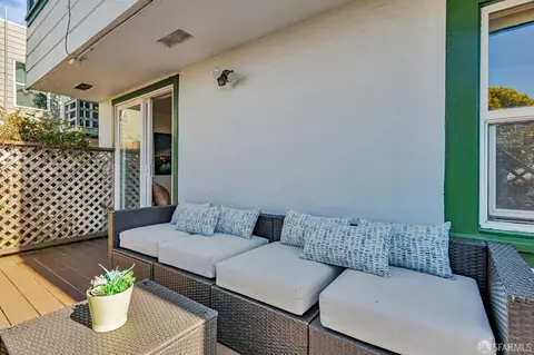 Exterior - 1722 Ortega St, San Francisco, CA 94122 photo 3 of 8