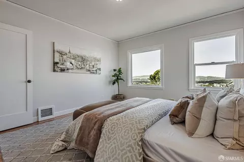 Bedroom - 1722 Ortega St, San Francisco, CA 94122 photo 6 of 13