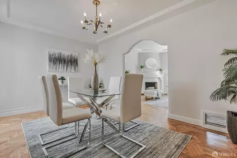 Dining - 1722 Ortega St, San Francisco, CA 94122 photo 6 of 6