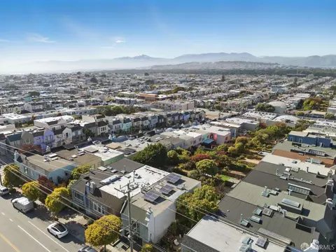 View/Area - 1722 Ortega St, San Francisco, CA 94122 photo 7 of 9