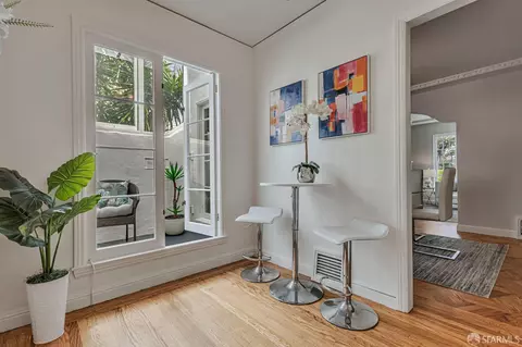 Entry Way - 1722 Ortega St, San Francisco, CA 94122 photo 1 of 1