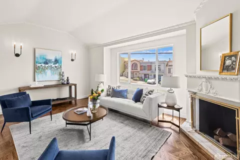 Living - 1922 Rivera St, San Francisco, CA 94116 photo 2 of 6