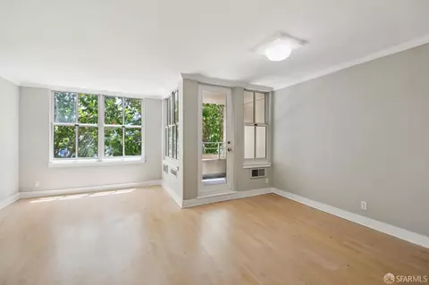 Living - 1650 Jackson St #307, San Francisco, CA 94109 photo 2 of 5