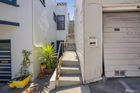 Exterior - 2714 Diamond St, San Francisco, CA 94131 photo 2 of 11