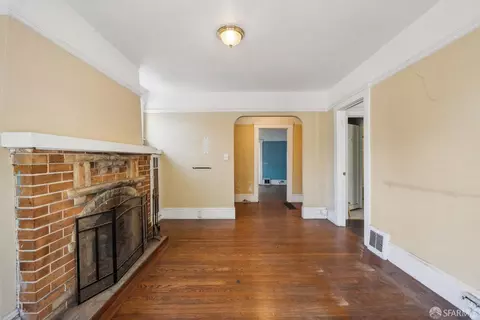 Living - 2714 Diamond St, San Francisco, CA 94131 photo 4 of 5