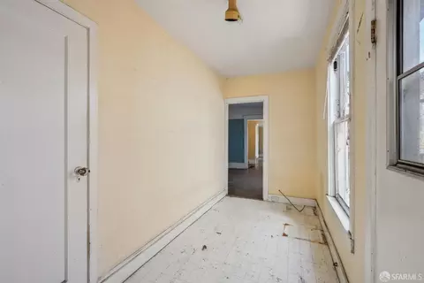 Entry Way - 2714 Diamond St, San Francisco, CA 94131 photo 4 of 6