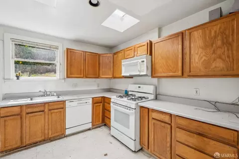Kitchen - 2714 Diamond St, San Francisco, CA 94131 photo 1 of 4