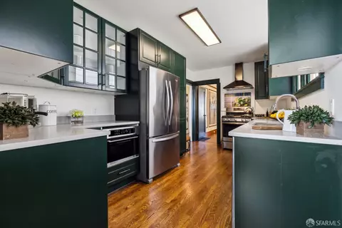 Kitchen - 831 45th Ave, San Francisco, CA 94121 photo 4 of 6