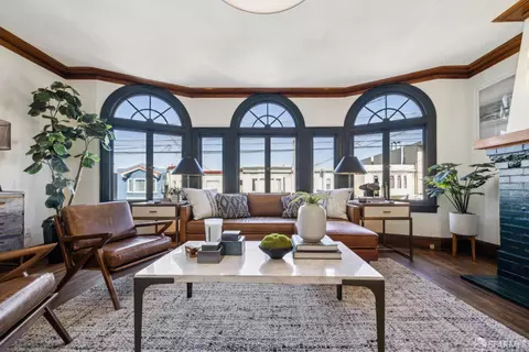 Living - 831 45th Ave, San Francisco, CA 94121 photo 1 of 5