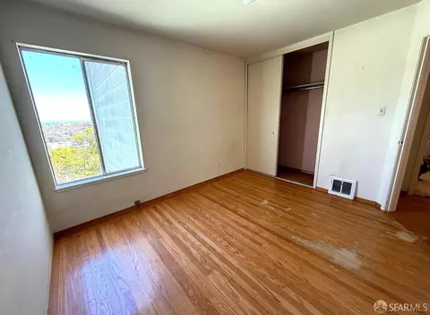 Bedroom - 165 Burnside Ave, San Francisco, CA 94131 photo 2 of 3
