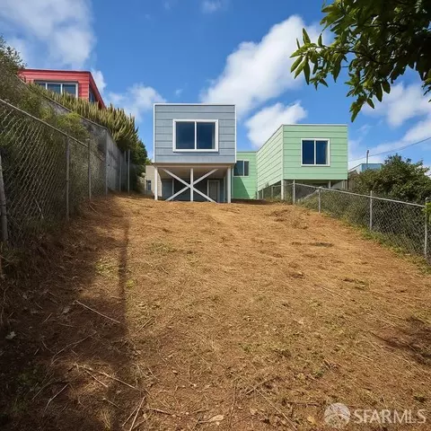 Exterior - 165 Burnside Ave, San Francisco, CA 94131 photo 2 of 2