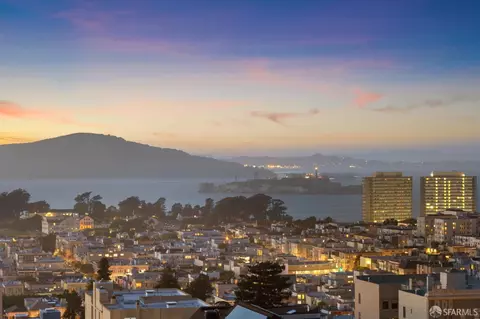 View/Area - 1970 Jackson St, San Francisco, CA 94109 photo 2 of 7