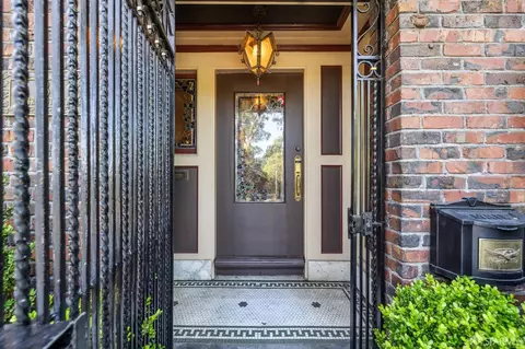 Entry Way - 68 Castro St, San Francisco, CA 94114 photo 1 of 7