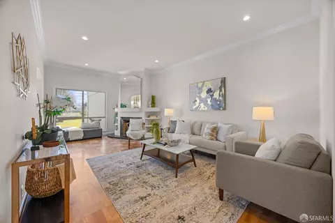 Living - 90 Arago St, San Francisco, CA 94112 photo 1 of 5
