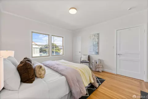 Bedroom - 90 Arago St, San Francisco, CA 94112 photo 2 of 7