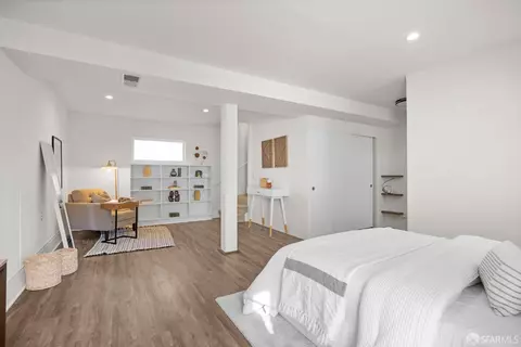 Bedroom - 90 Arago St, San Francisco, CA 94112 photo 7 of 7