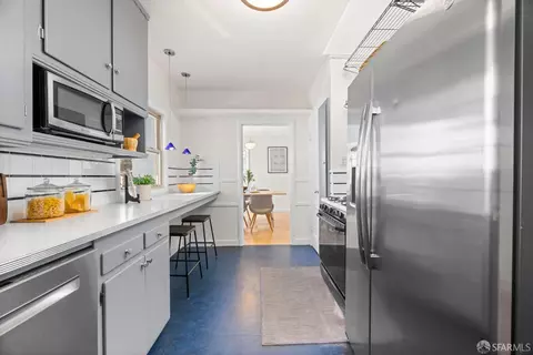 Kitchen - 90 Arago St, San Francisco, CA 94112 photo 3 of 7