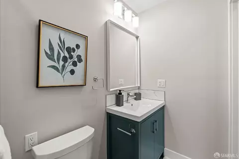 Bath - 74 Crane St, San Francisco, CA 94124 photo 4 of 14