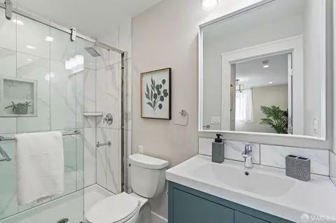 Bath - 74 Crane St, San Francisco, CA 94124 photo 1 of 14