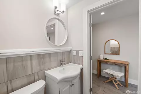 Bath - 74 Crane St, San Francisco, CA 94124 photo 14 of 14