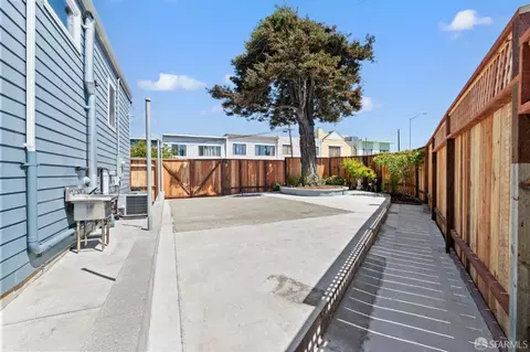 Exterior - 74 Crane St, San Francisco, CA 94124 photo 4 of 9