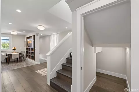 Entry Way - 74 Crane St, San Francisco, CA 94124 photo 5 of 8