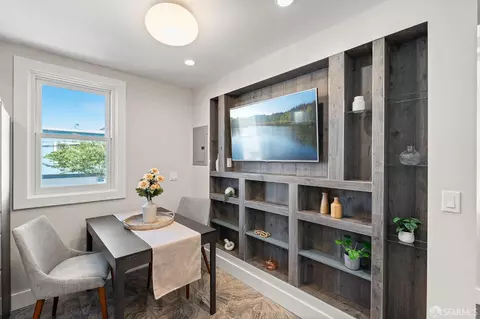 Dining - 74 Crane St, San Francisco, CA 94124 photo 1 of 1