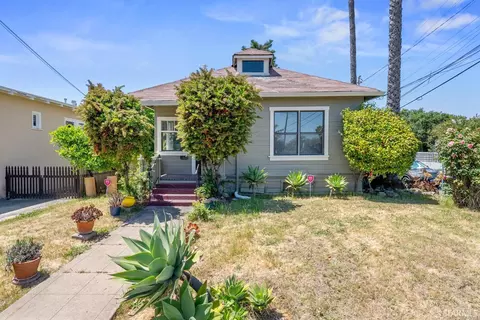 2875 Sunset Ave, Oakland, CA 94601