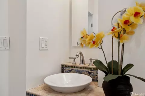 710 Bay St, San Francisco, CA 94109 photo 28