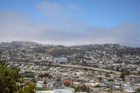 View/Area - 124 Valmar Ter, San Francisco, CA 94112 photo 1 of 6