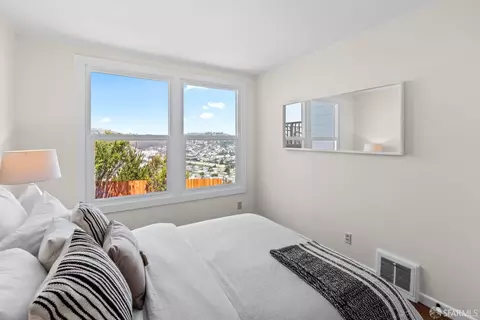 Bedroom - 124 Valmar Ter, San Francisco, CA 94112 photo 3 of 10