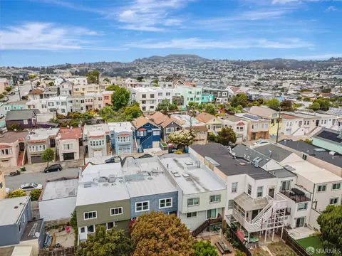 View/Area - 678 Vienna St, San Francisco, CA 94112 photo 9 of 18
