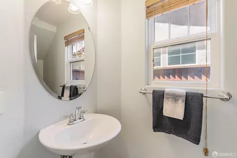 Bath - 2772 Shellgate Cir, Hayward, CA 94545 photo 6 of 6