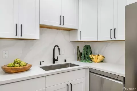 Kitchen - 4074 Folsom St, San Francisco, CA 94110 photo 2 of 3