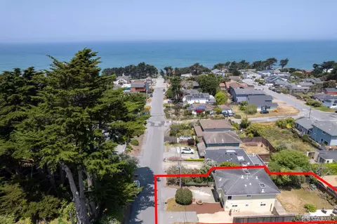 321 7th St, Montara, CA 94037