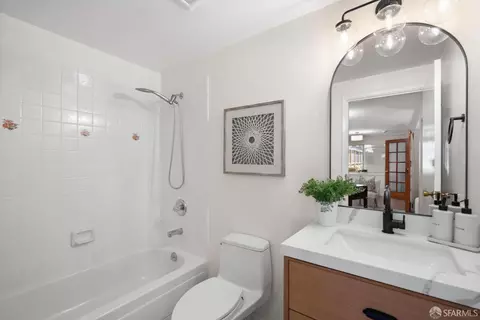 Bath - 2429 22nd Ave, San Francisco, CA 94116 photo 10 of 10