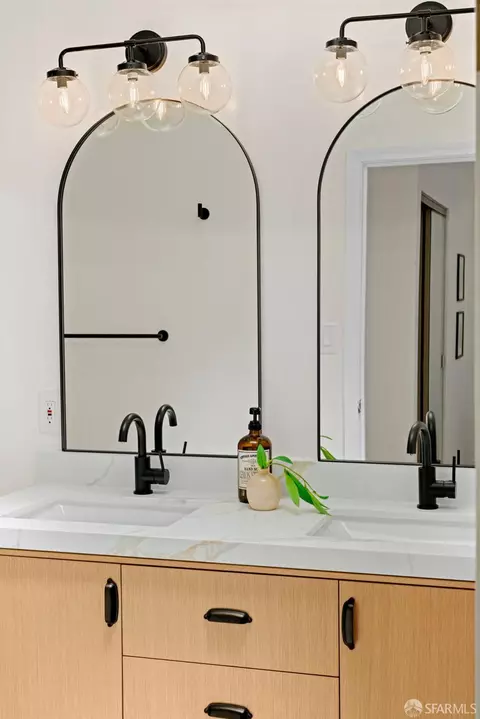 Bath - 2429 22nd Ave, San Francisco, CA 94116 photo 2 of 10
