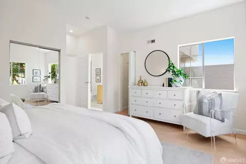 Bedroom - 2429 22nd Ave, San Francisco, CA 94116 photo 2 of 11
