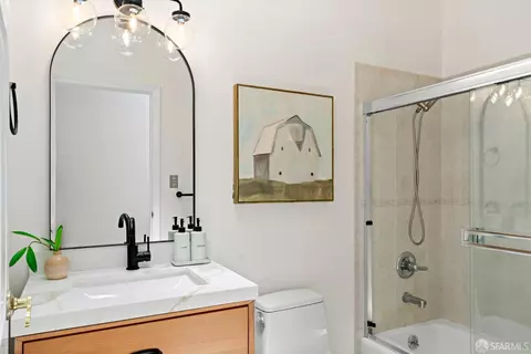 Bath - 2429 22nd Ave, San Francisco, CA 94116 photo 6 of 10
