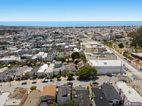 View/Area - 2429 22nd Ave, San Francisco, CA 94116 photo 10 of 11