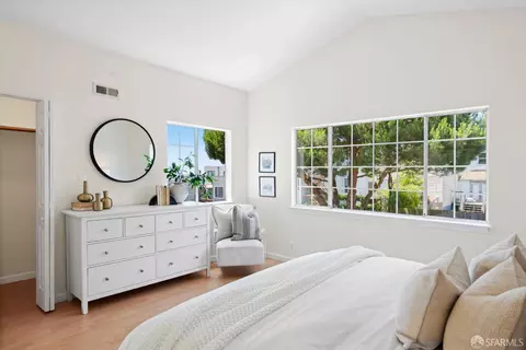Bedroom - 2429 22nd Ave, San Francisco, CA 94116 photo 4 of 11